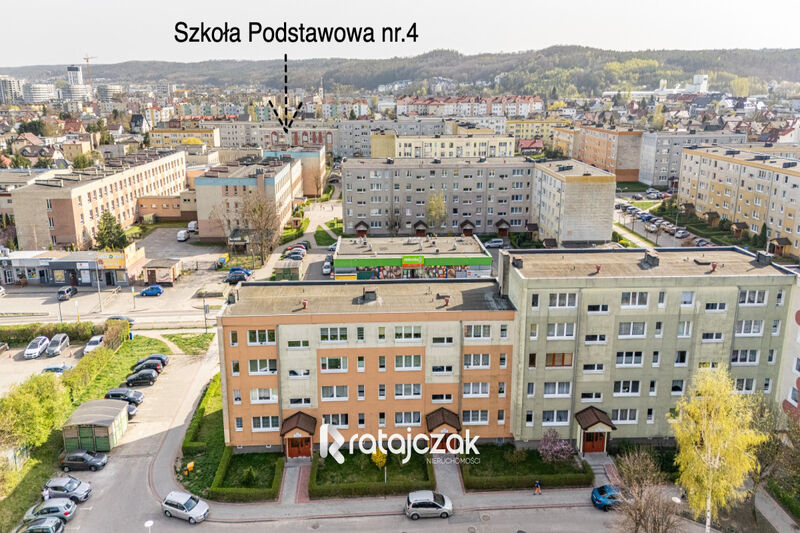 3 pokoje | z balkonem od południa | I piętro | - Reda