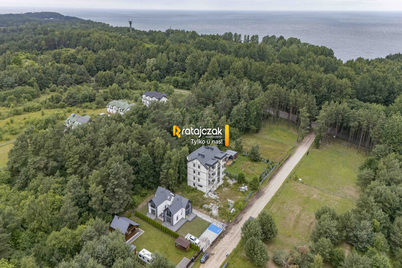 Działka nad morzem z 2 budynkami|Las|4 lokale - Chłapowo