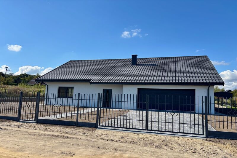 Nowoczesny dom z dużą działką blisko Gdańska - Kaczki