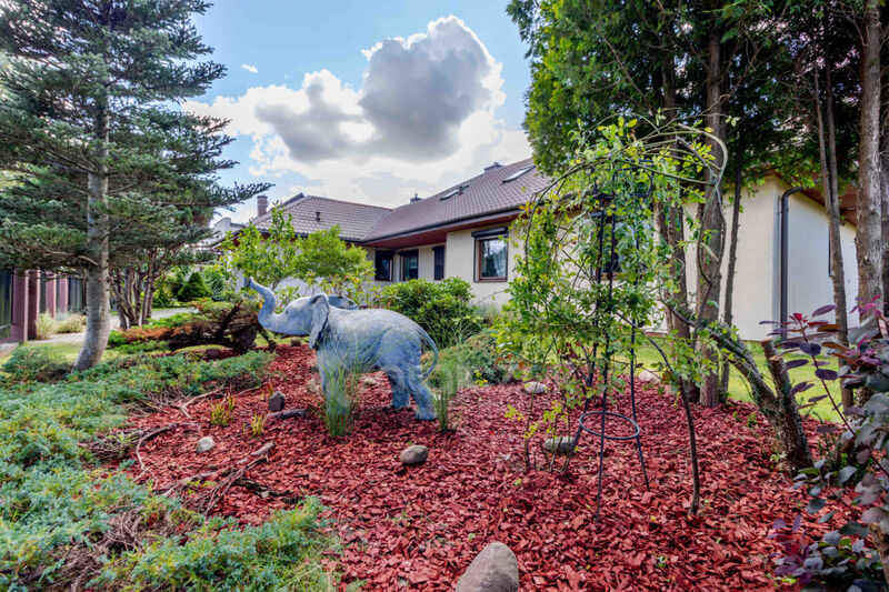 Willa z pięknym ogrodem zimowym | garaż - Kąpino