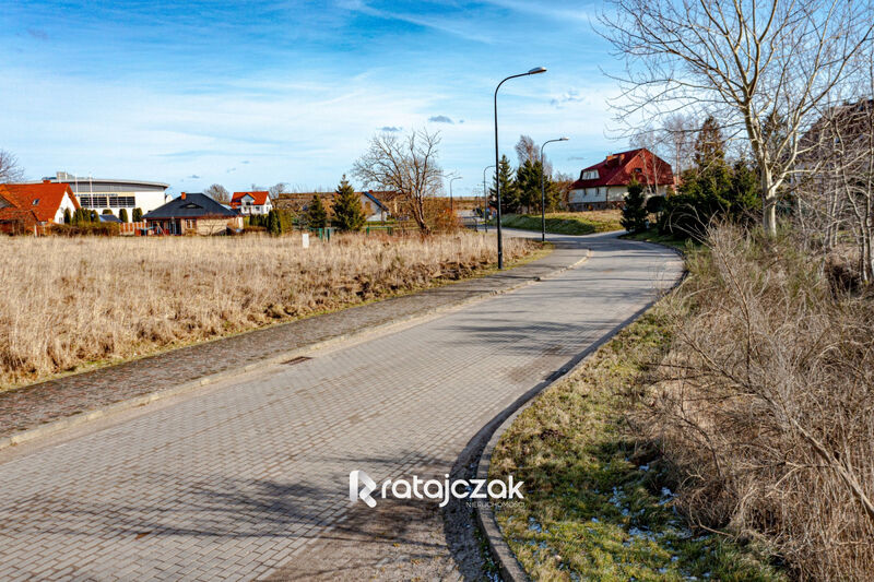 Działka budowlana 1310m2  blisko szkoły - Gniewino