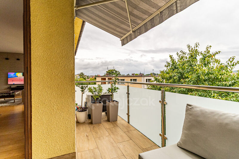 Mieszkanie  Rumia   83 m² - Rumia