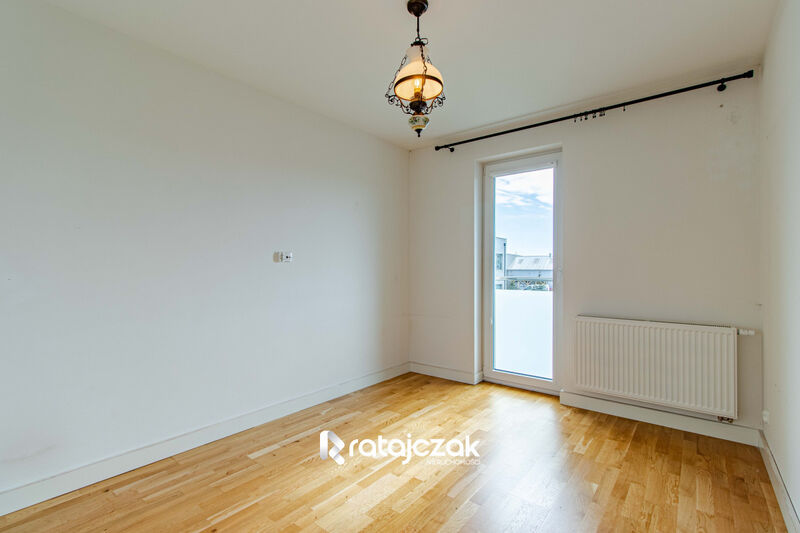Bliźniak w spokojnej okolicy z działką 357 m2 - Bolszewo