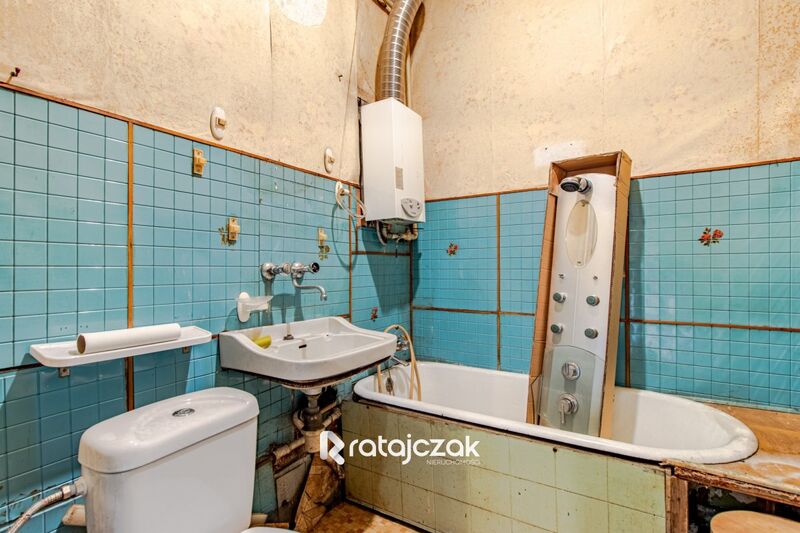 3 POK w centrum z piwnicą  1 piętro  do remontu - Wejherowo